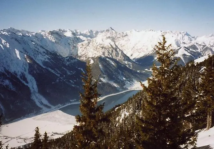 سيبنسيون كنابينهوف بيت ضيافة بيرتيساو